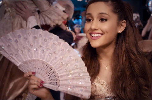 Ariana-Grande-Right-There-2