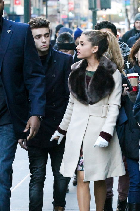 Ariana Grande-20131126-30